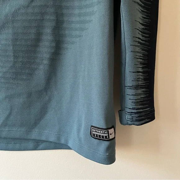 Men's Nike Vaporknit Chealsea Football Club Long Sleeve Jersey M